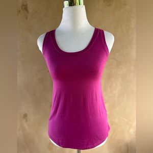 Calia by Carrie Underwood Crossed back pomegranate punch athletic tank top Sz XS